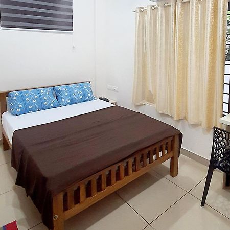 Uthram Residency Villa Kochi Eksteriør billede